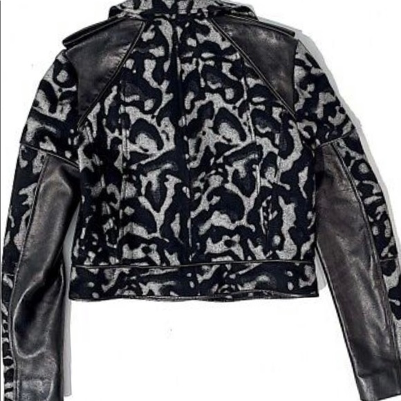 Authentic DVF Diane Von Furstenberg Leopard Print Moto, Wool/Leather Jacket, 6. - Picture 5 of 11